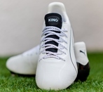 「PUMA KING PLATINUM LAZERTOUCH」  －業界初の LAZERTOUCH が究極のボールコントロールを実現－ 
