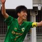 専大松戸が多彩な攻撃で習志野を押し切り決勝へ！MF志賀丈真は2得点・1アシストでヒーローに