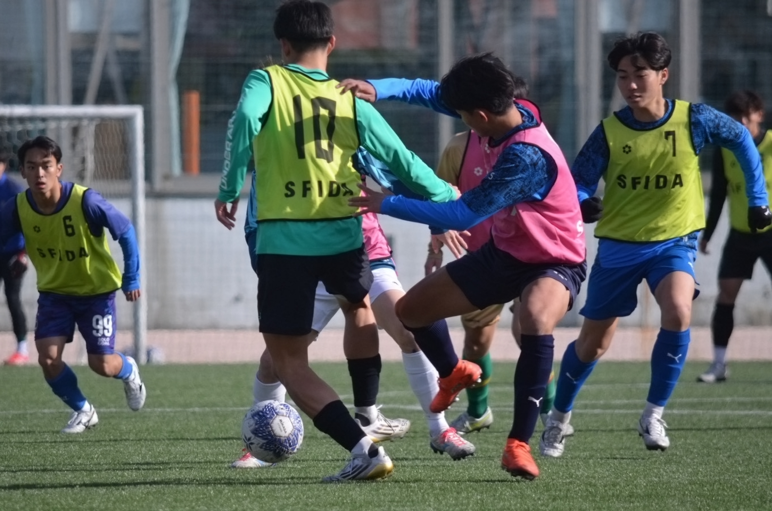 日本高校選抜候補、U-17日本高校選抜候補に6-2で勝利