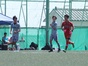 試合終了間際に同点ゴールを決めたMF石澤海陽(3年)と喜び合う聖和学園の選手たち